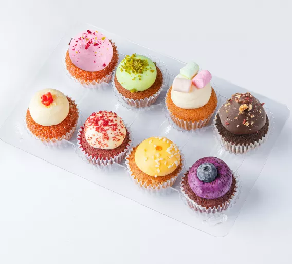 8 mini cupcakes set